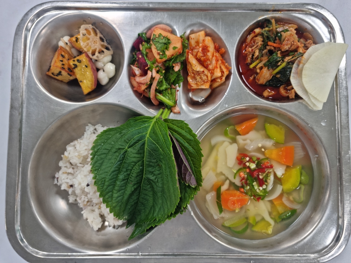 4.9(자율배식대-매일 흰죽제공, 우유급식-해당학반에서 실시)